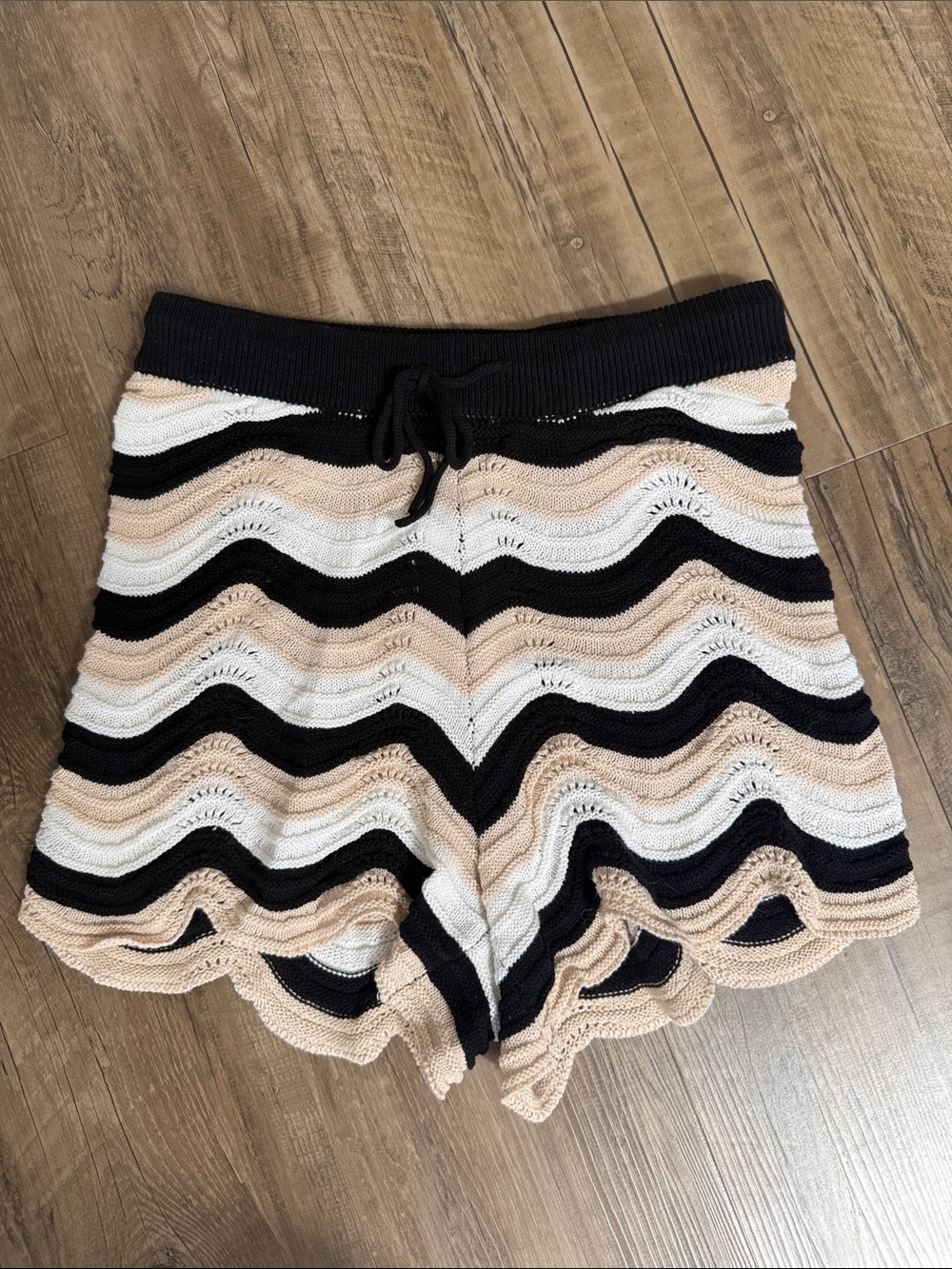 NWT L*Space Make Waves Shorts